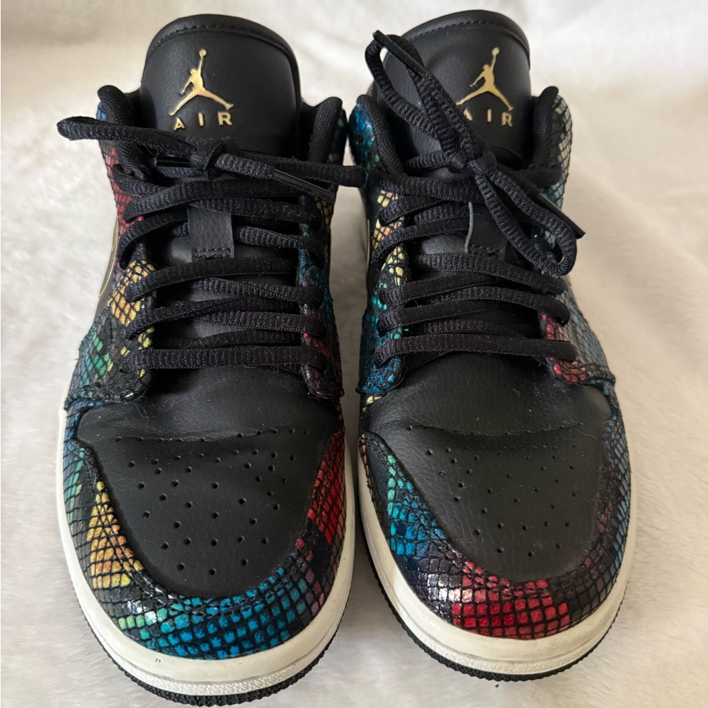 Nike Black Low-Top Sneakers with Multicolor Snakeskin Accents